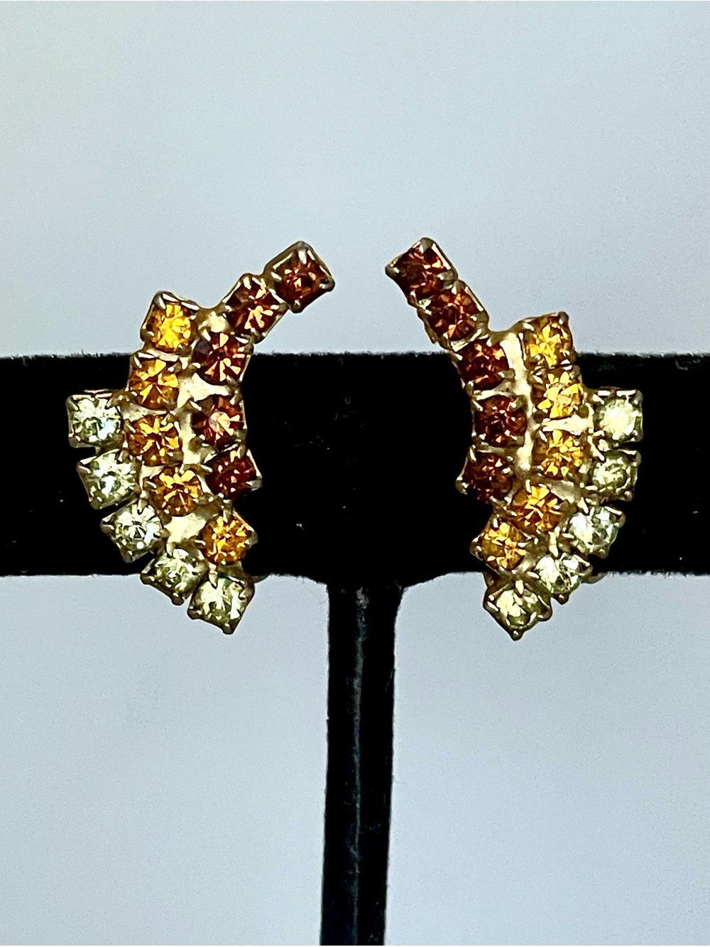 Vintage Atomic Autumn Rhinestone Clip Earrings Gold Tone Topaz Amber Citrine MCM